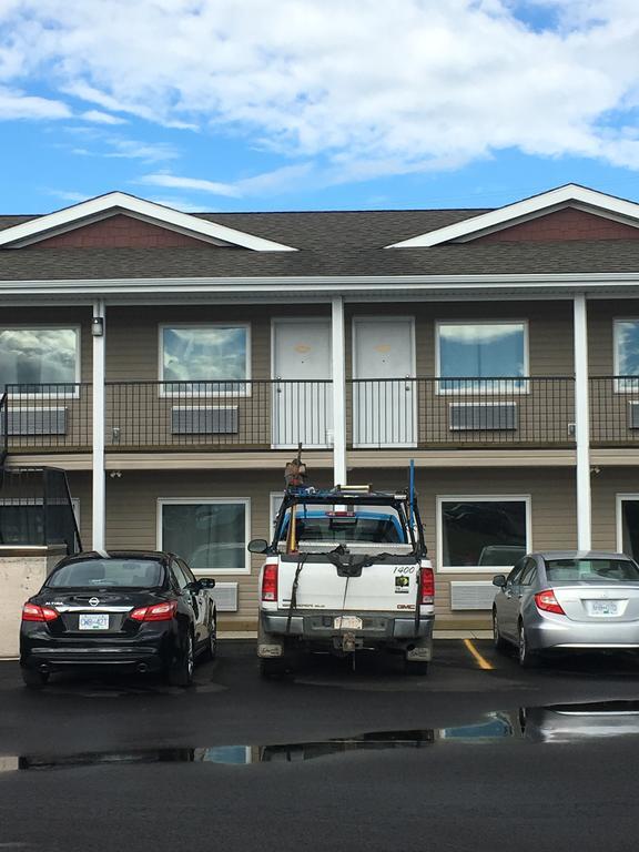 Voyageur Motel Rocky Mountain House Esterno foto